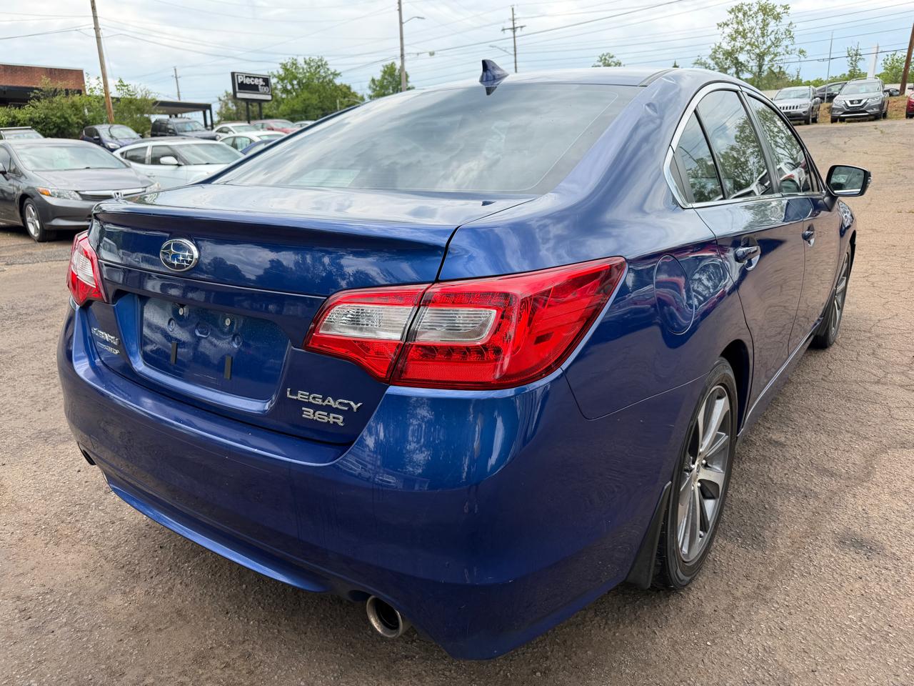 Subaru Legacy 3.6R Limited 2016
