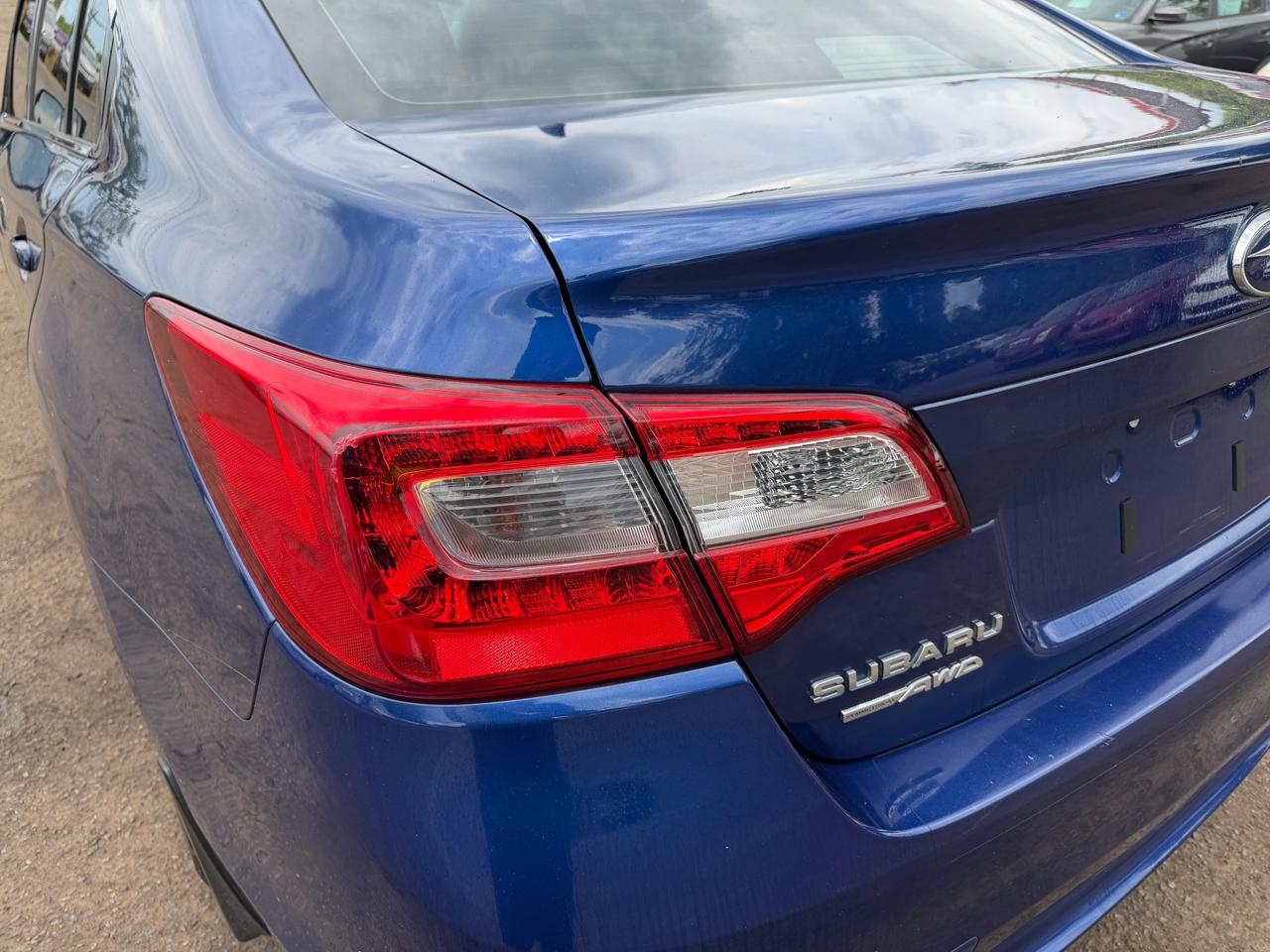 Subaru Legacy 3.6R Limited 2016