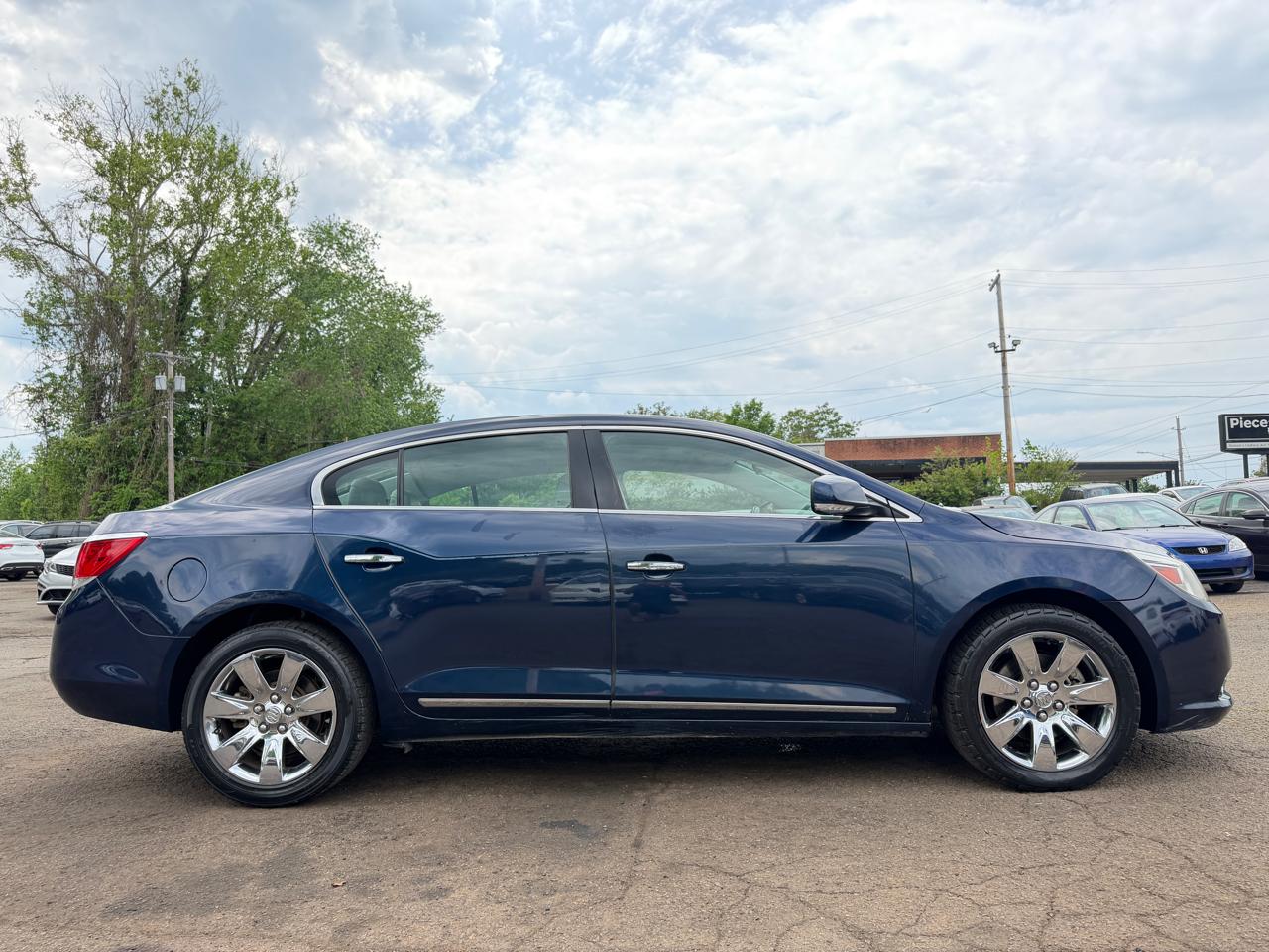 Buick LaCrosse CXL FWD 2010