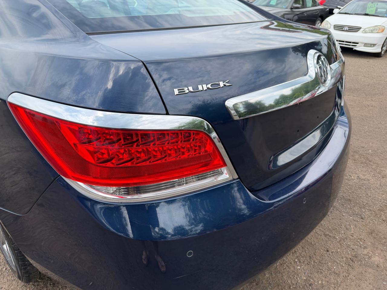 Buick LaCrosse CXL FWD 2010