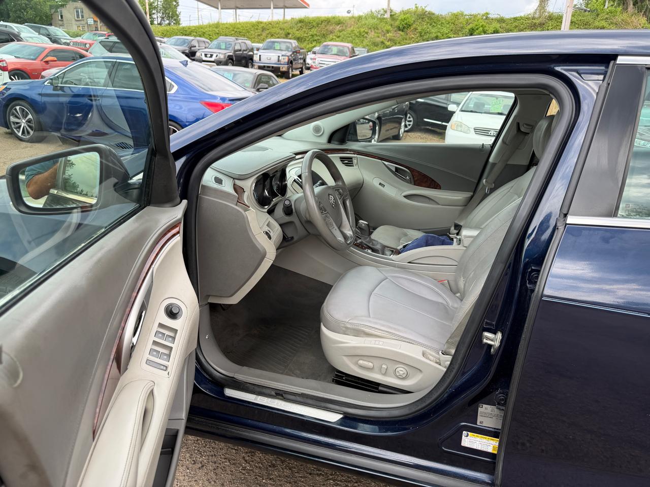 Buick LaCrosse CXL FWD 2010