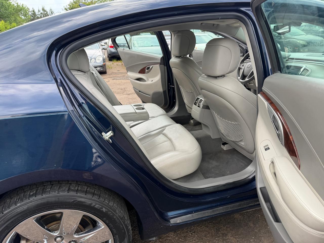 Buick LaCrosse CXL FWD 2010