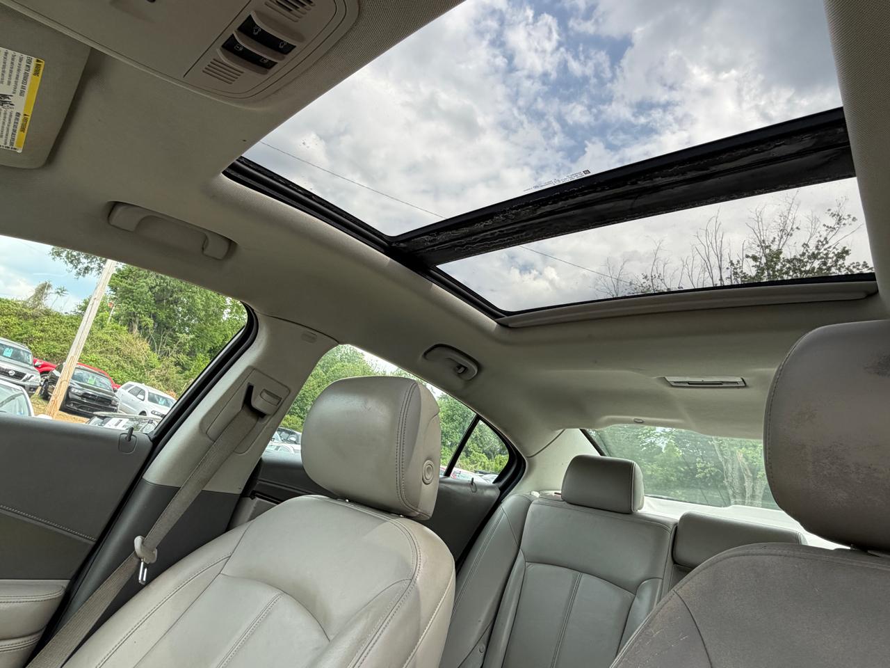 Buick LaCrosse CXL FWD 2010