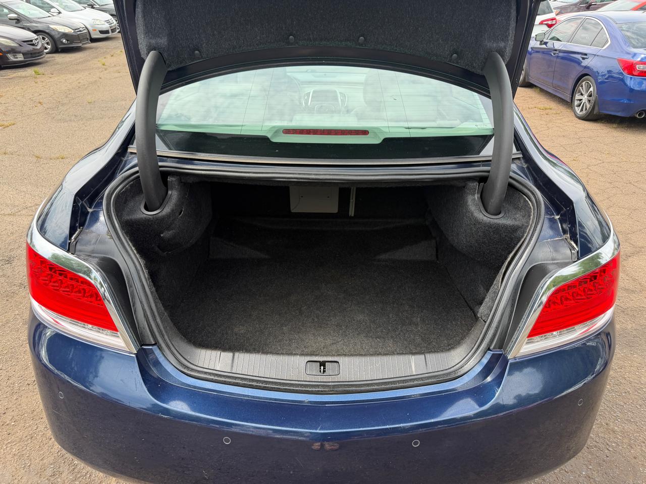 Buick LaCrosse CXL FWD 2010