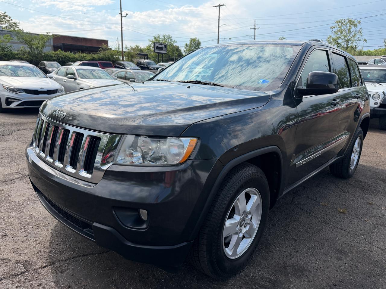 Jeep Grand Cherokee Laredo 4WD 2011