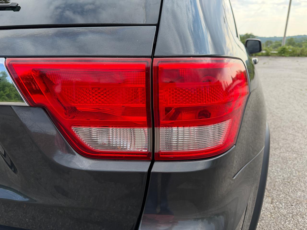 Jeep Grand Cherokee Laredo 4WD 2011