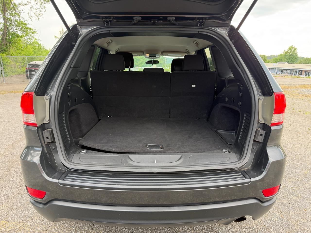 Jeep Grand Cherokee Laredo 4WD 2011