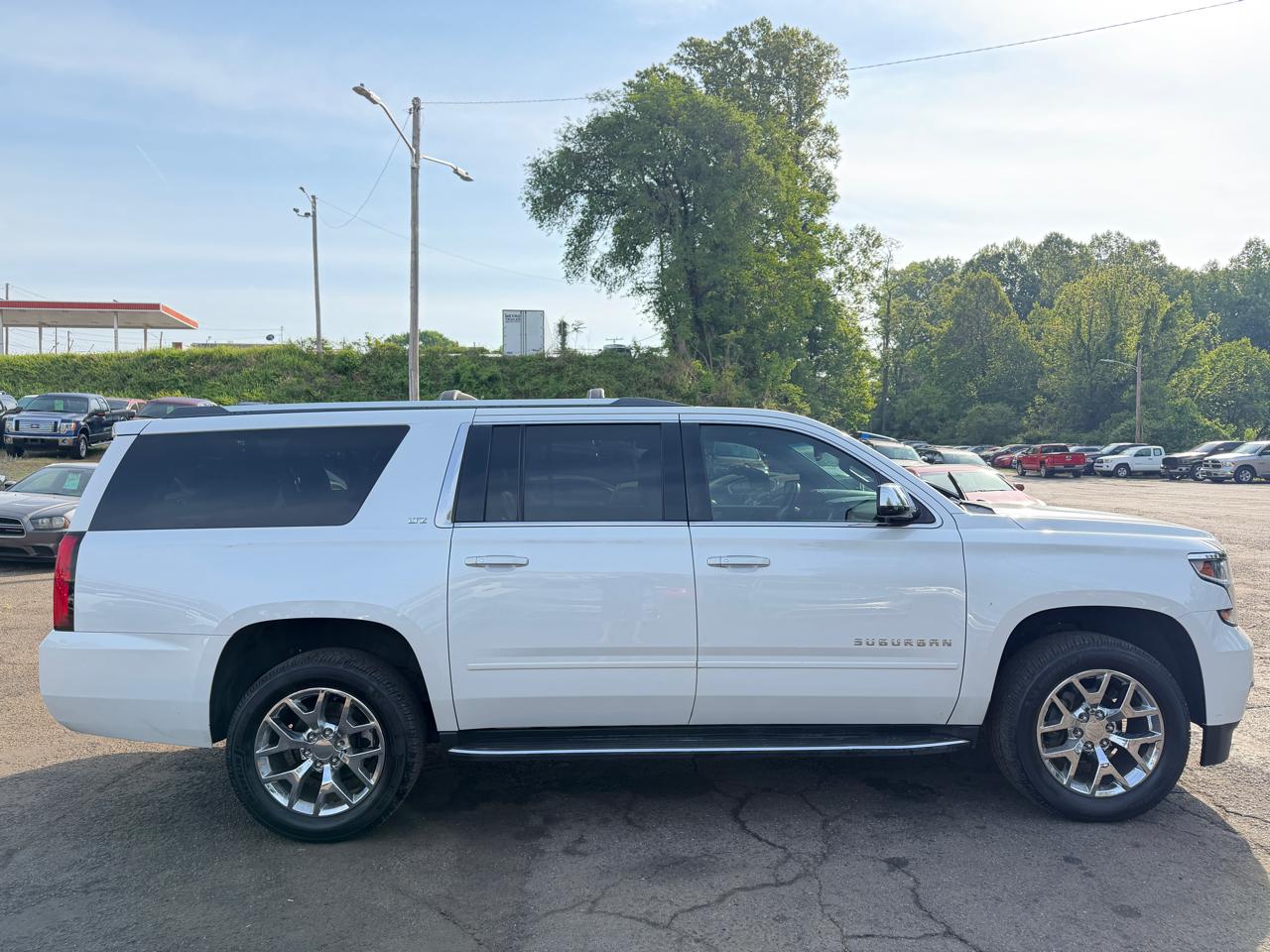 Chevrolet Suburban  2016