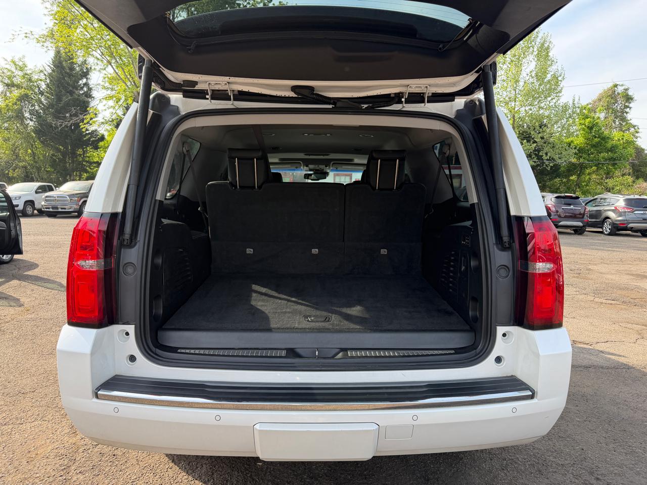 Chevrolet Suburban  2016