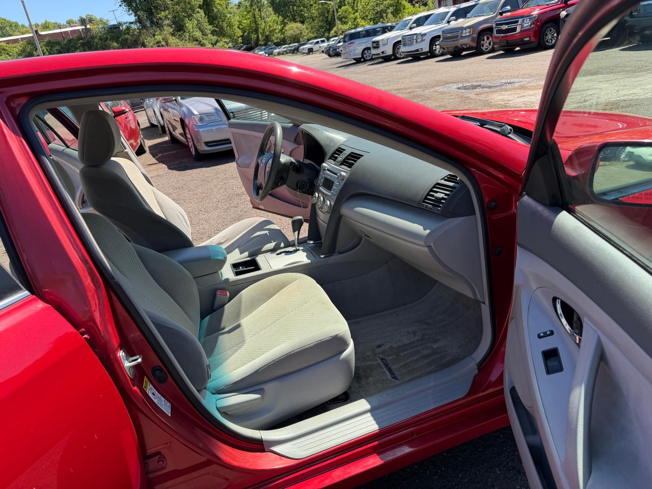 Toyota Camry LE 2009