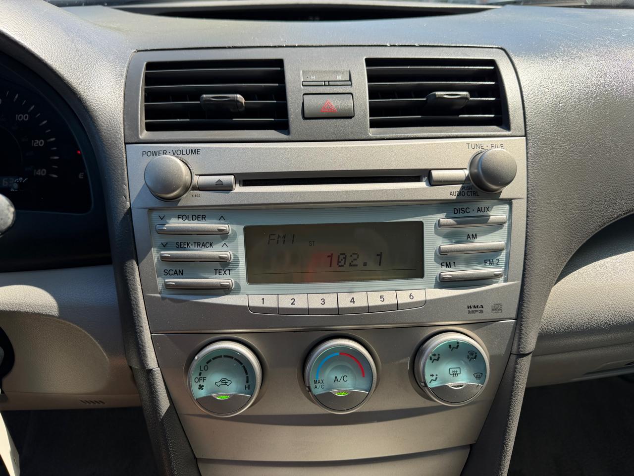 Toyota Camry LE 2009