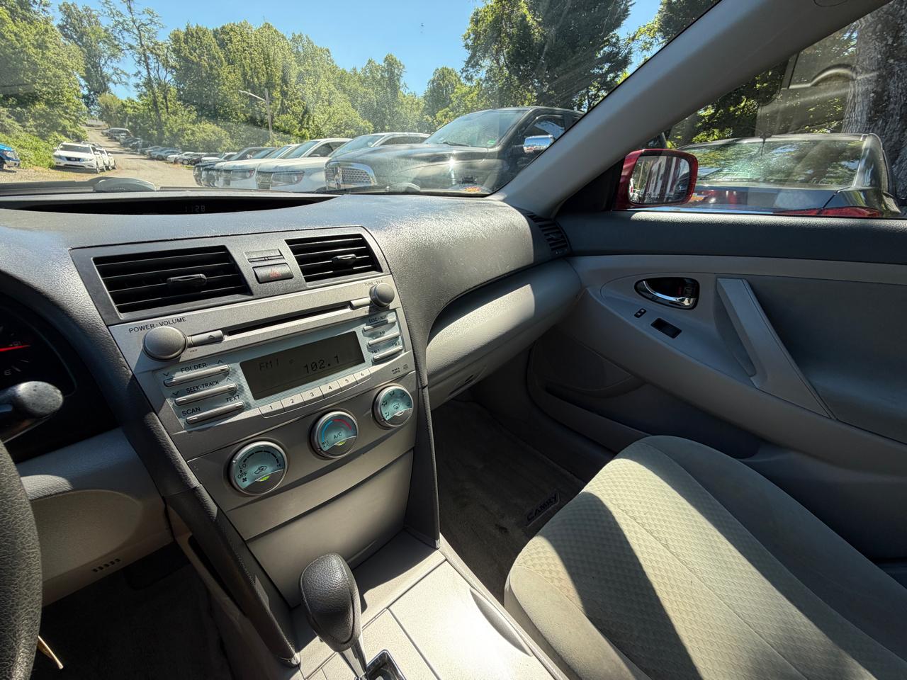 Toyota Camry LE 2009