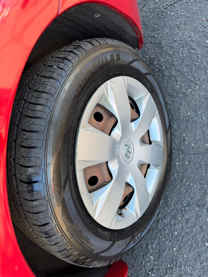 Toyota Camry LE 2009