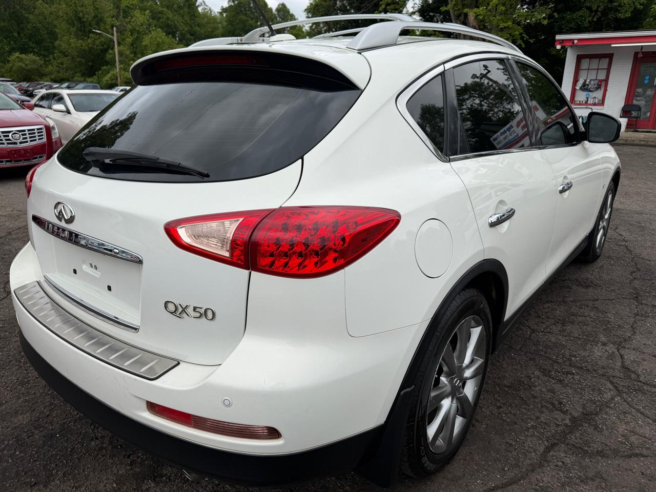 Infiniti QX50 AWD 2014