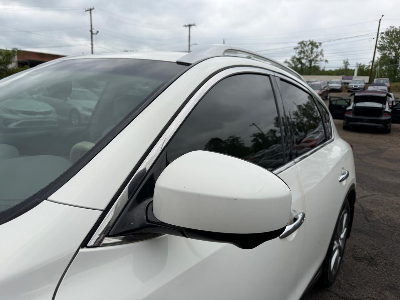 Infiniti QX50 AWD 2014