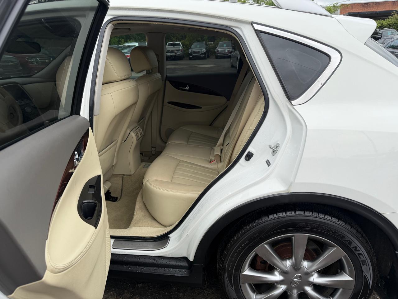 Infiniti QX50 AWD 2014