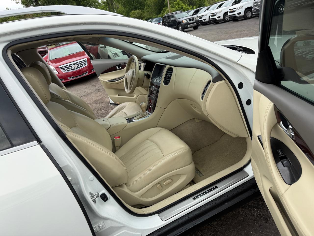 Infiniti QX50 AWD 2014