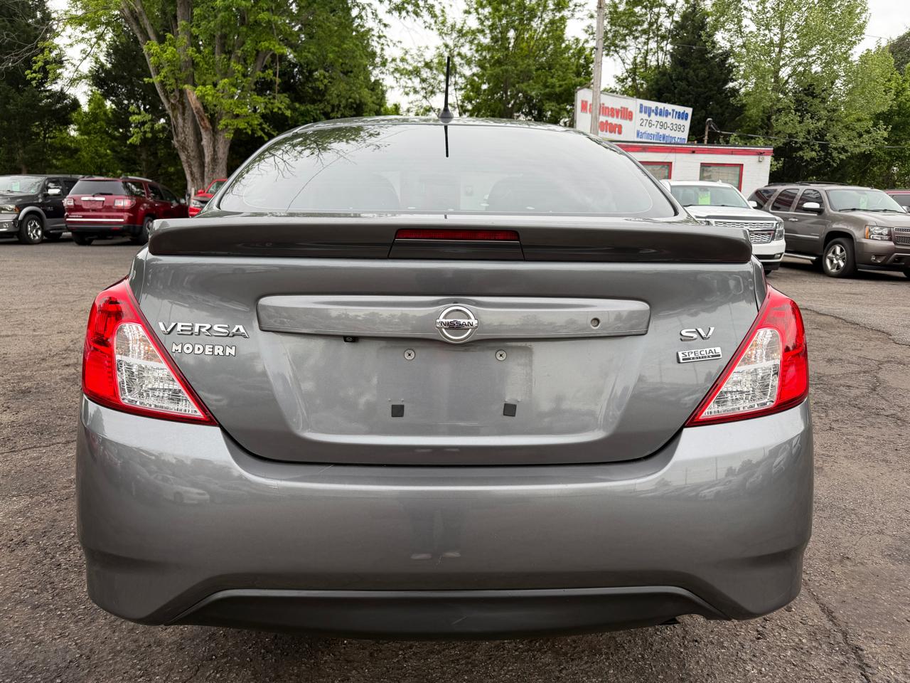 Nissan Versa SV 2019