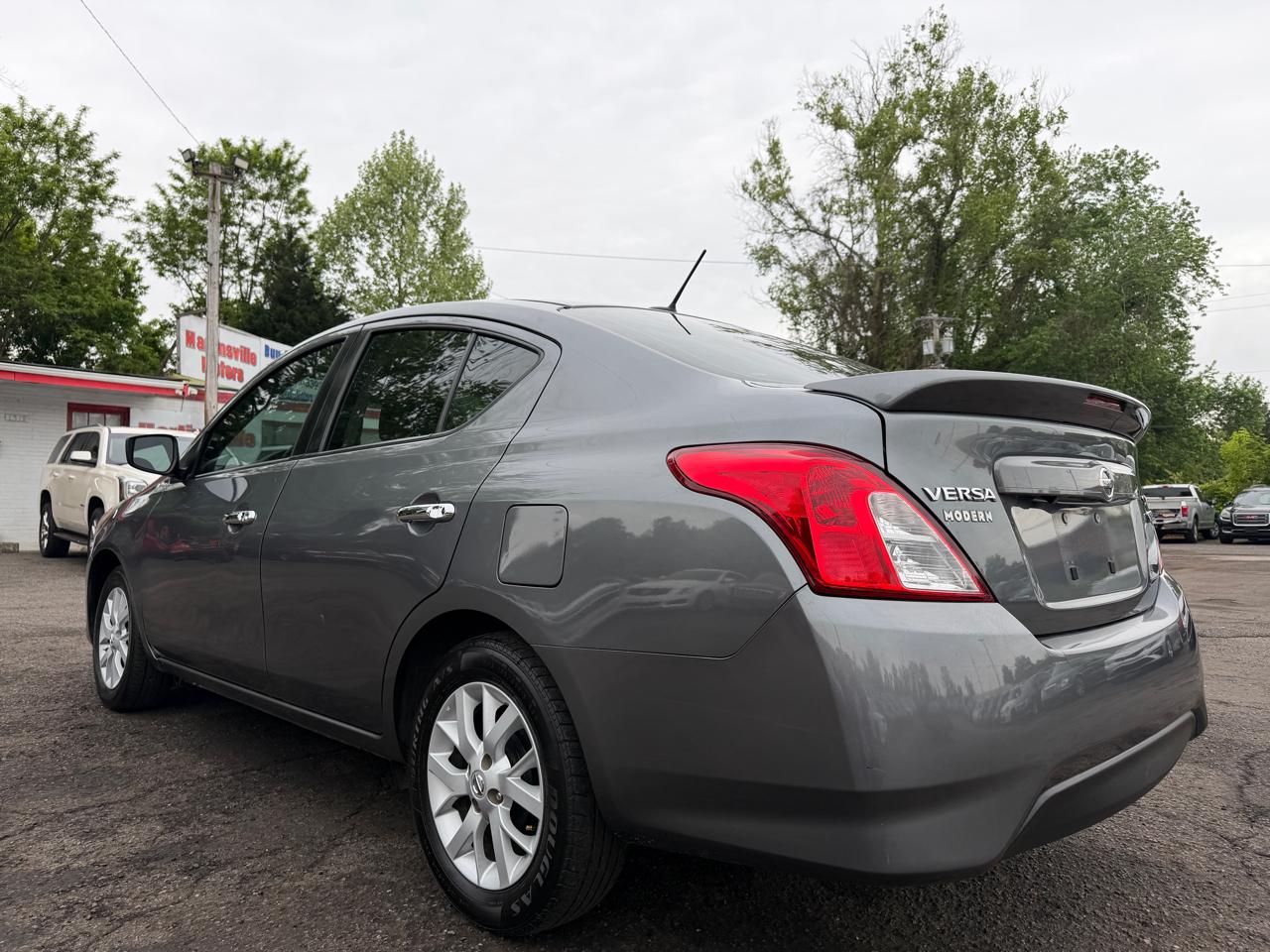 Nissan Versa SV 2019
