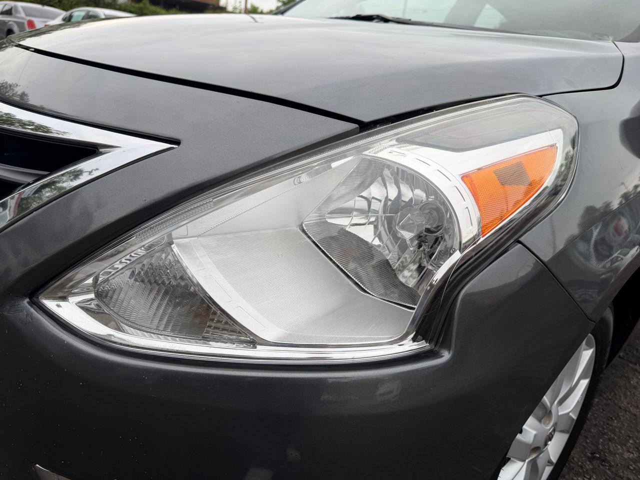 Nissan Versa SV 2019