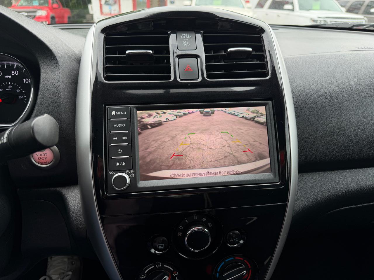 Nissan Versa SV 2019