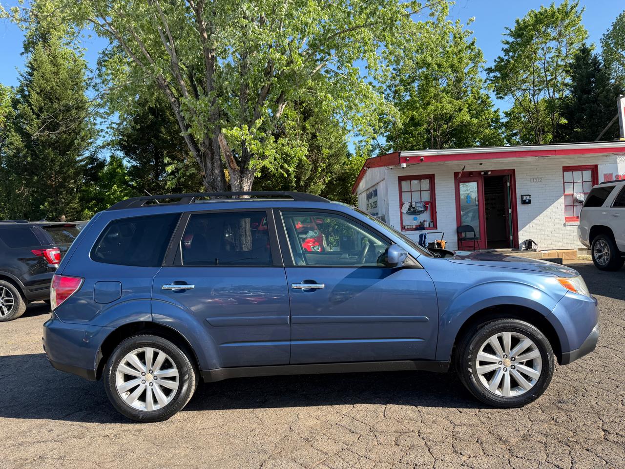 Subaru Forester 2.5X Premium 2012