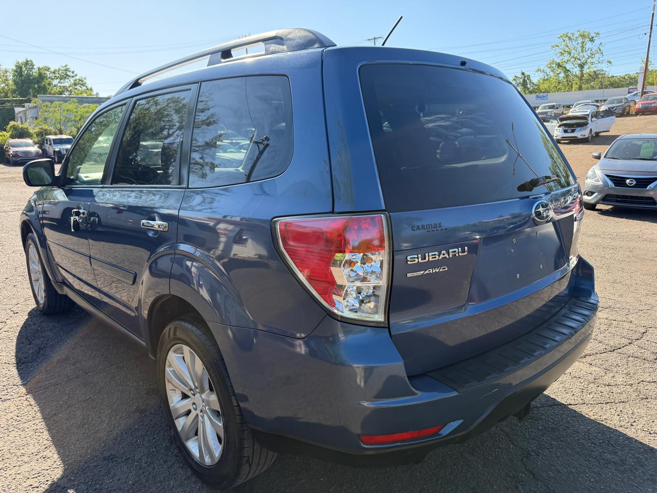 Subaru Forester 2.5X Premium 2012