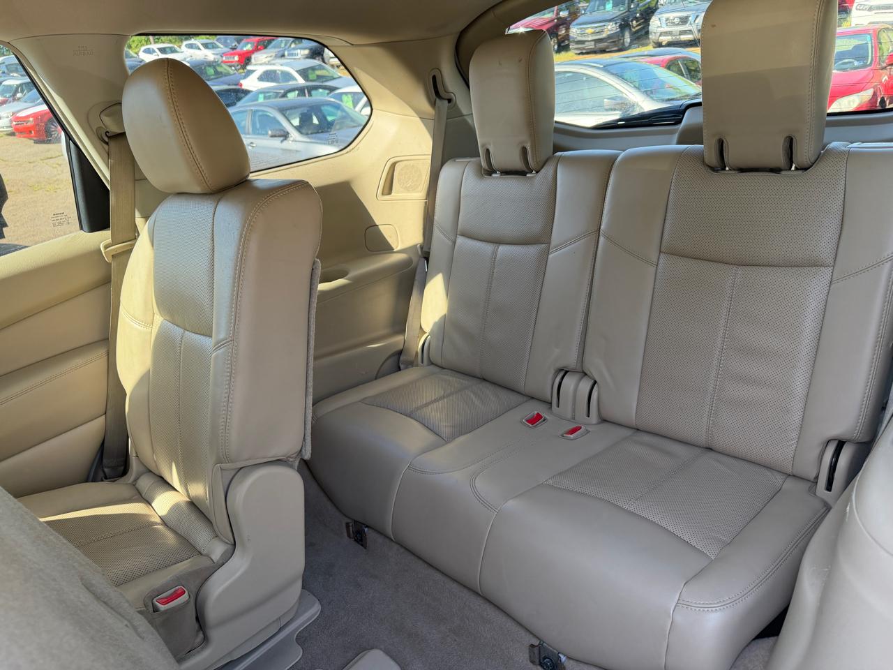 Nissan Pathfinder LE 2013