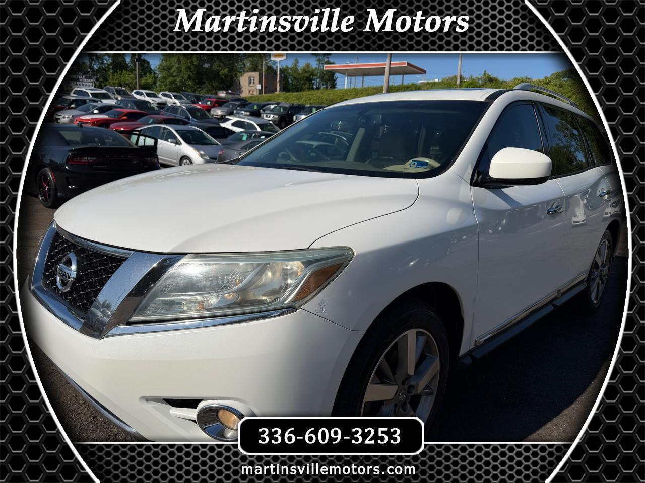 Nissan Pathfinder LE 2013