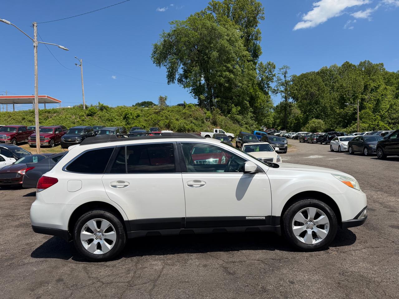 Subaru Outback 2.5i Premium 2011