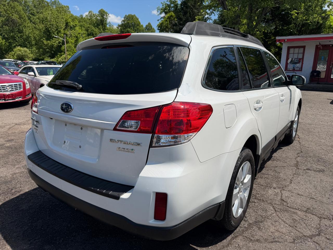 Subaru Outback 2.5i Premium 2011