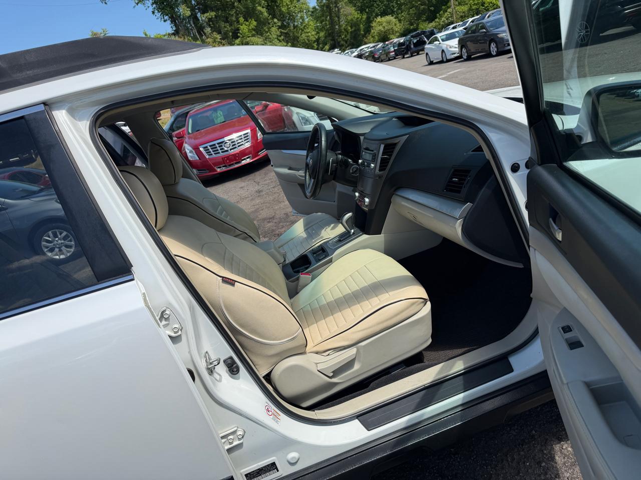 Subaru Outback 2.5i Premium 2011