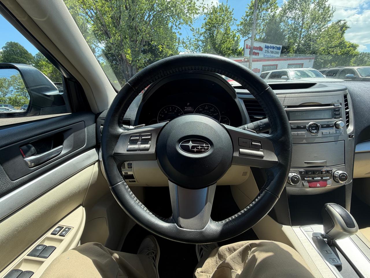 Subaru Outback 2.5i Premium 2011