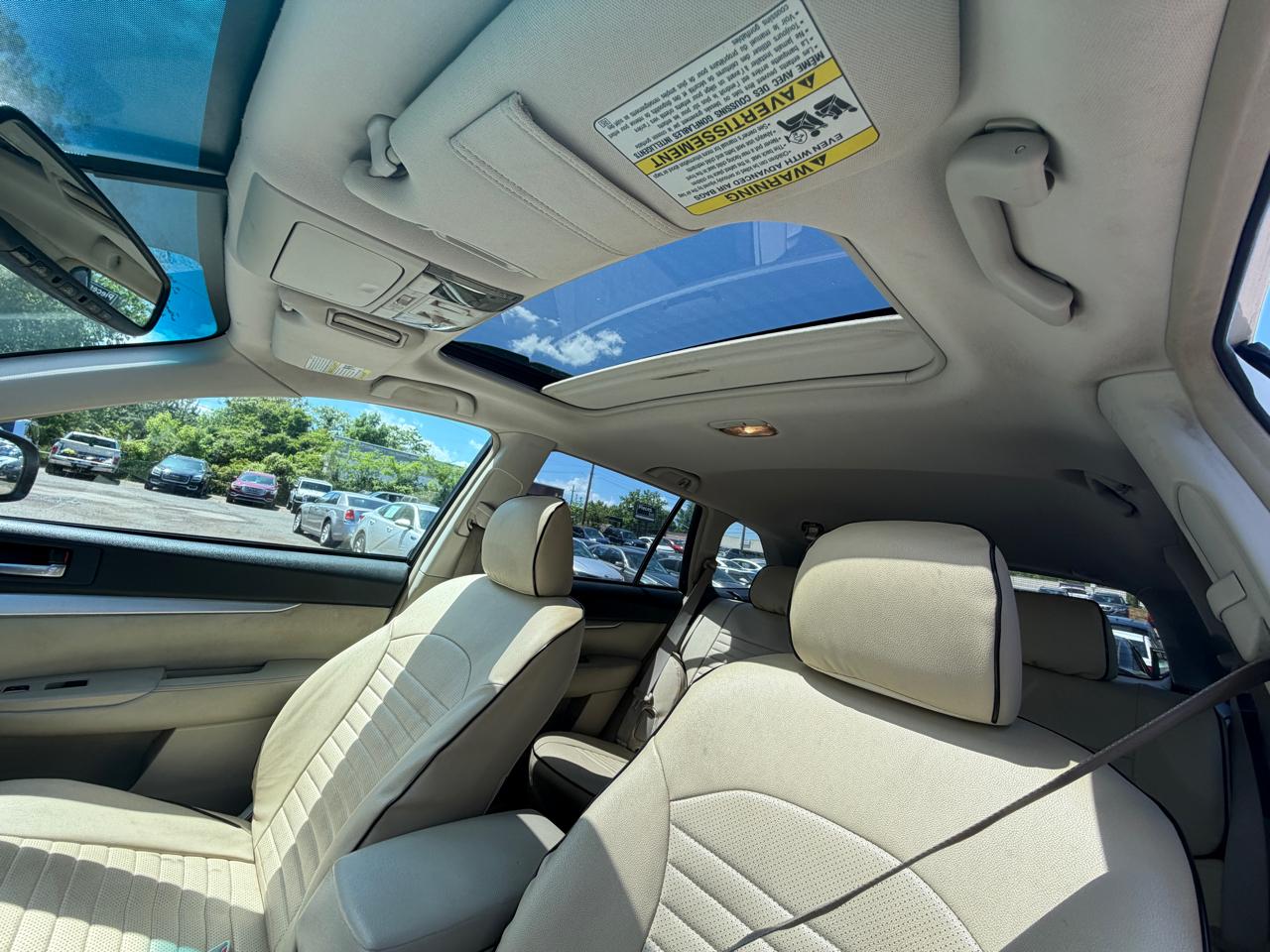 Subaru Outback 2.5i Premium 2011