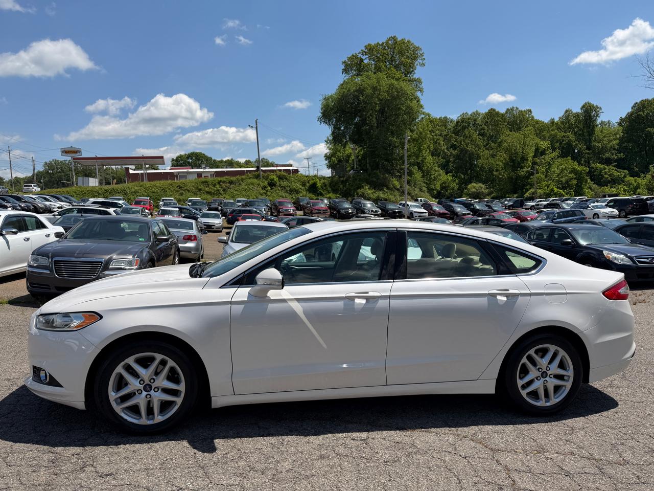 Ford Fusion SE 2015