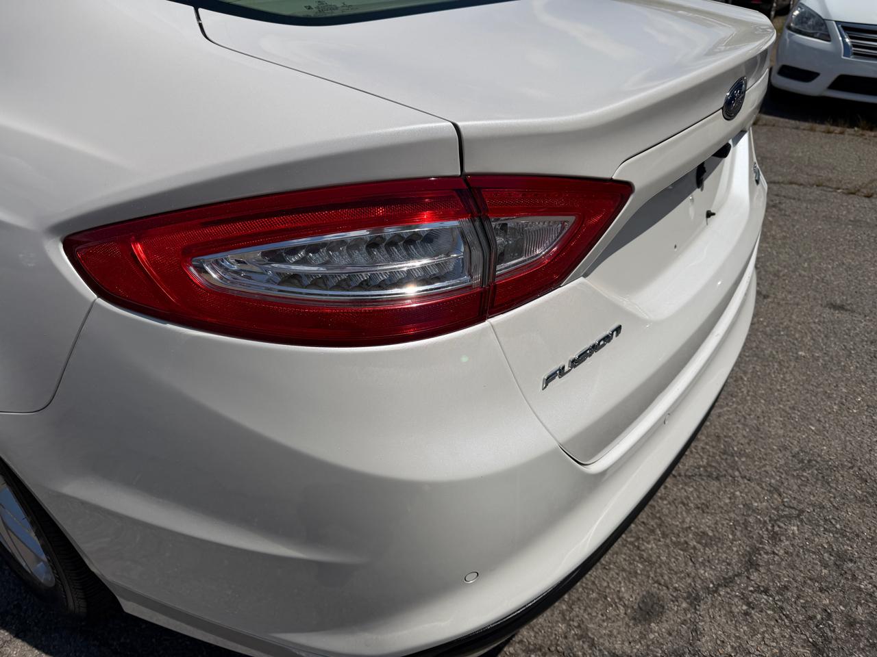 Ford Fusion SE 2015