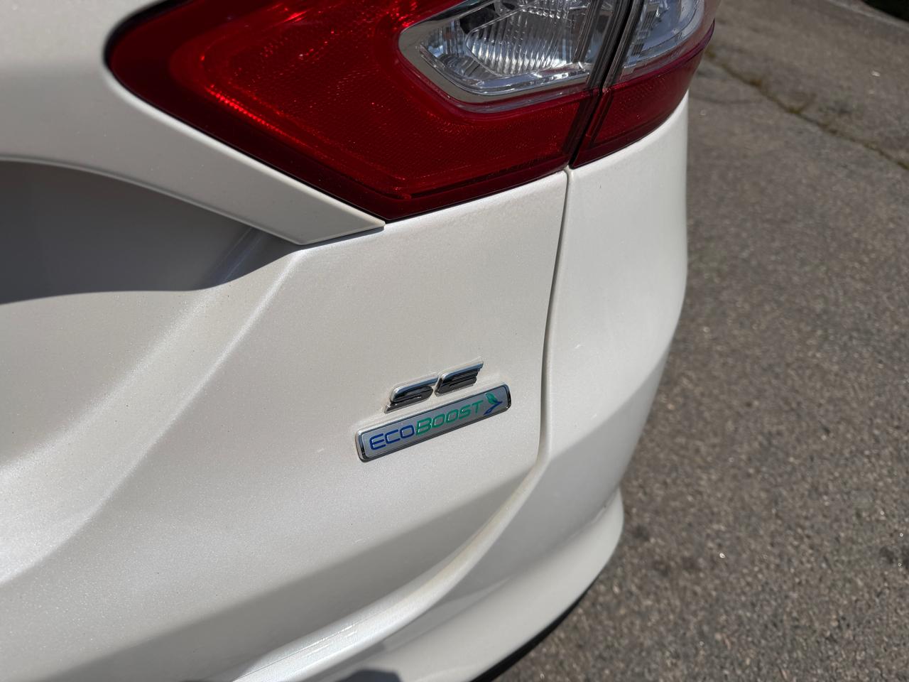 Ford Fusion SE 2015