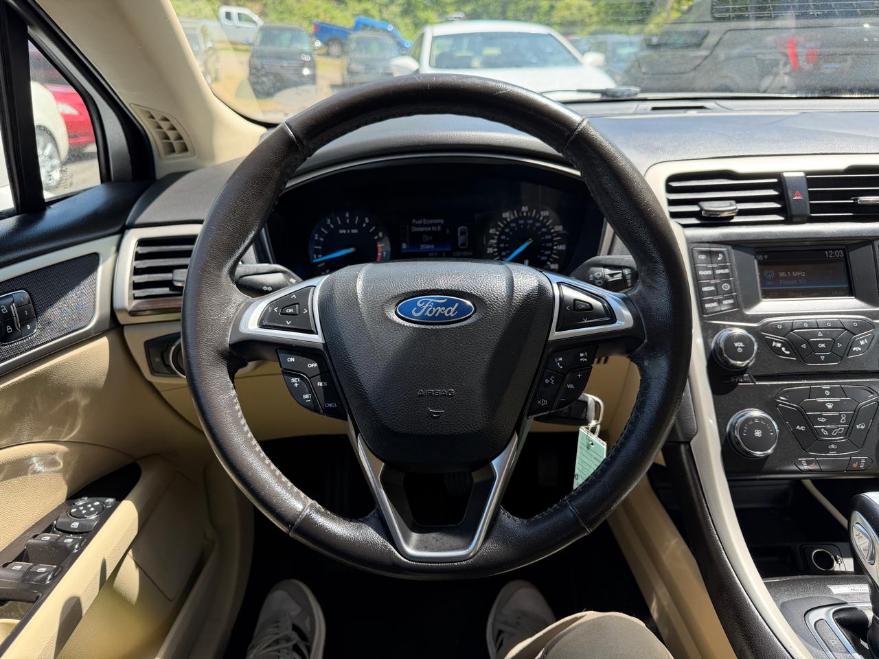 Ford Fusion SE 2015