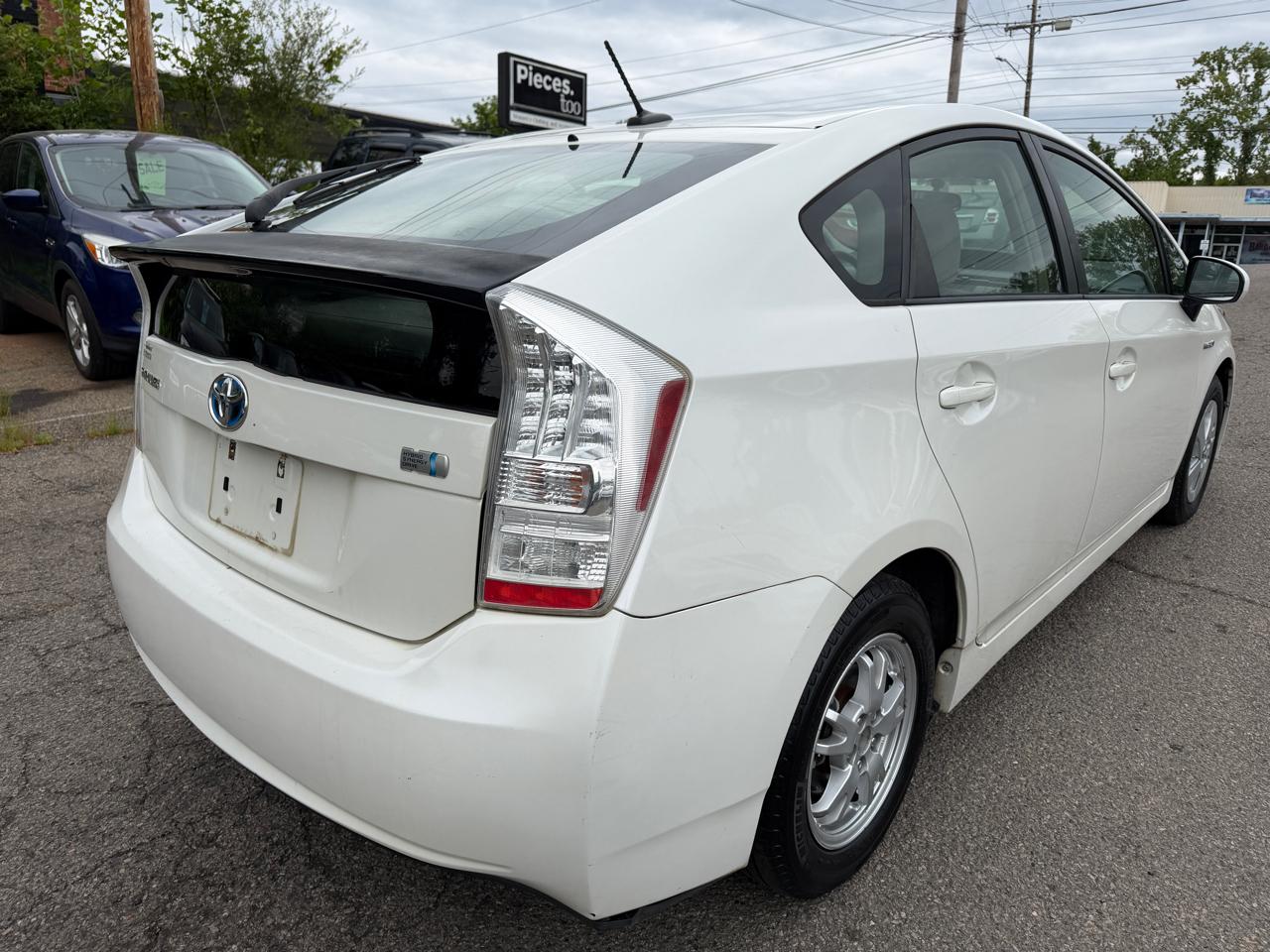 Toyota Prius Prius V 2010