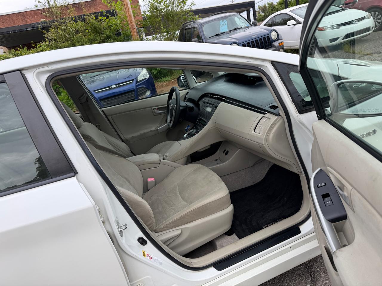 Toyota Prius Prius V 2010