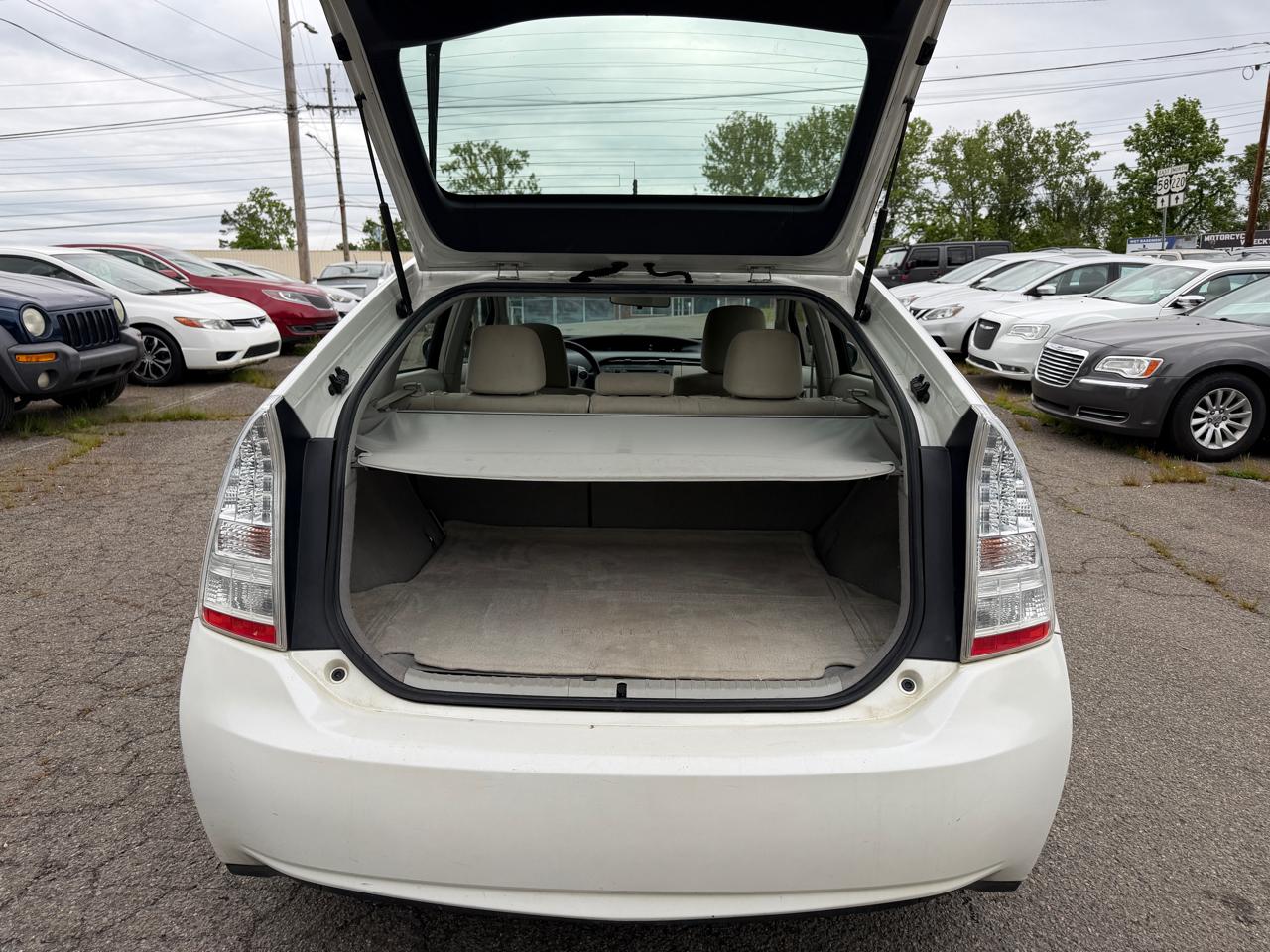 Toyota Prius Prius V 2010
