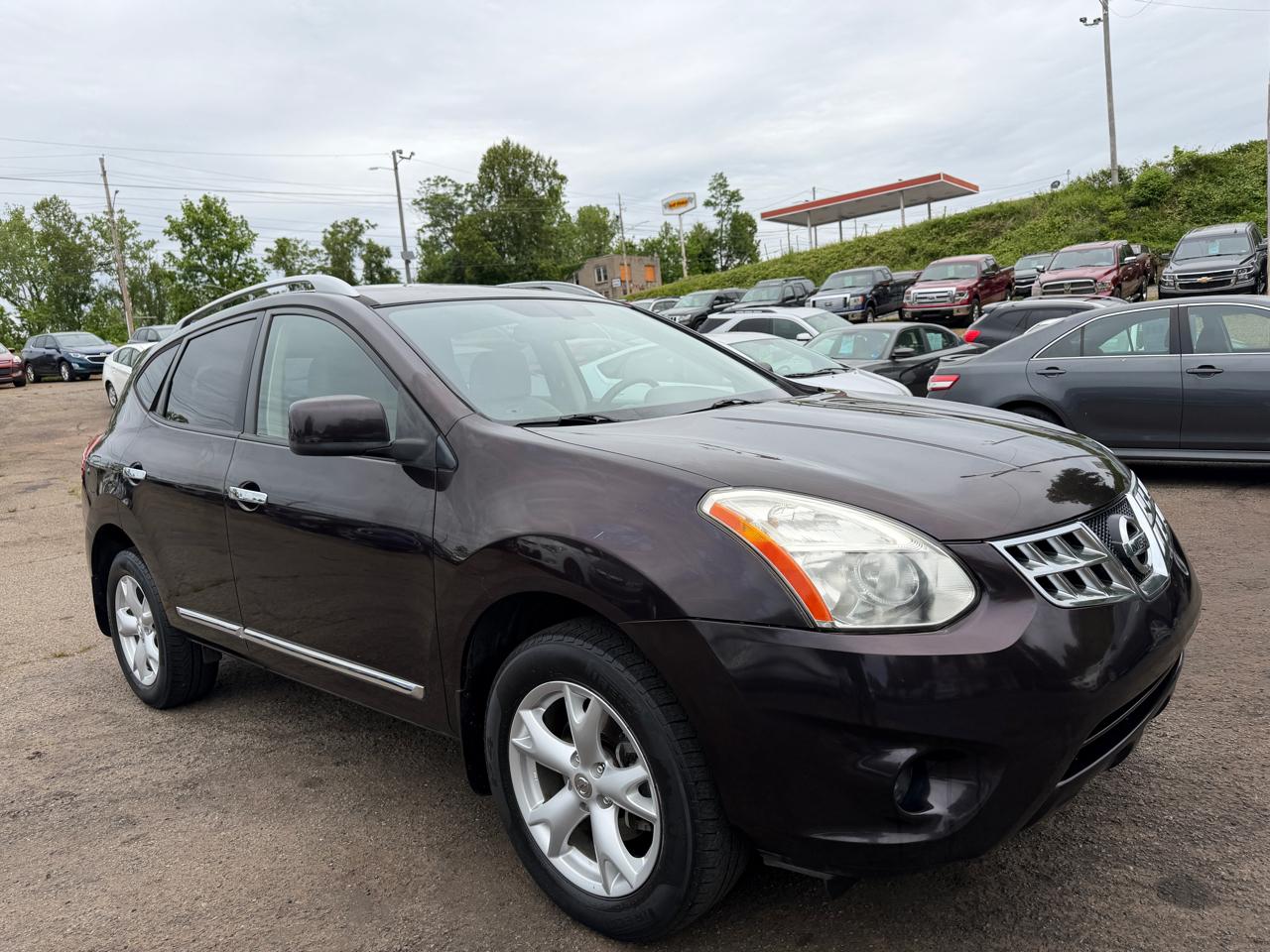 Nissan Rogue SV 2011