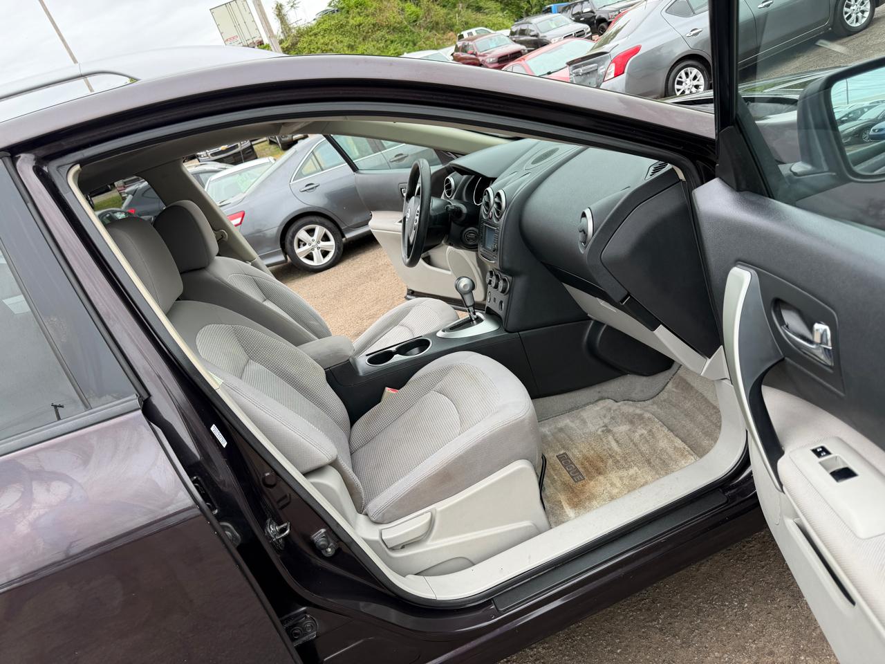 Nissan Rogue SV 2011