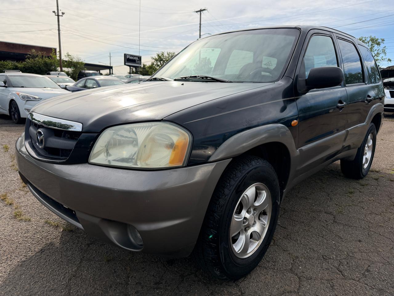 Mazda Tribute  2003