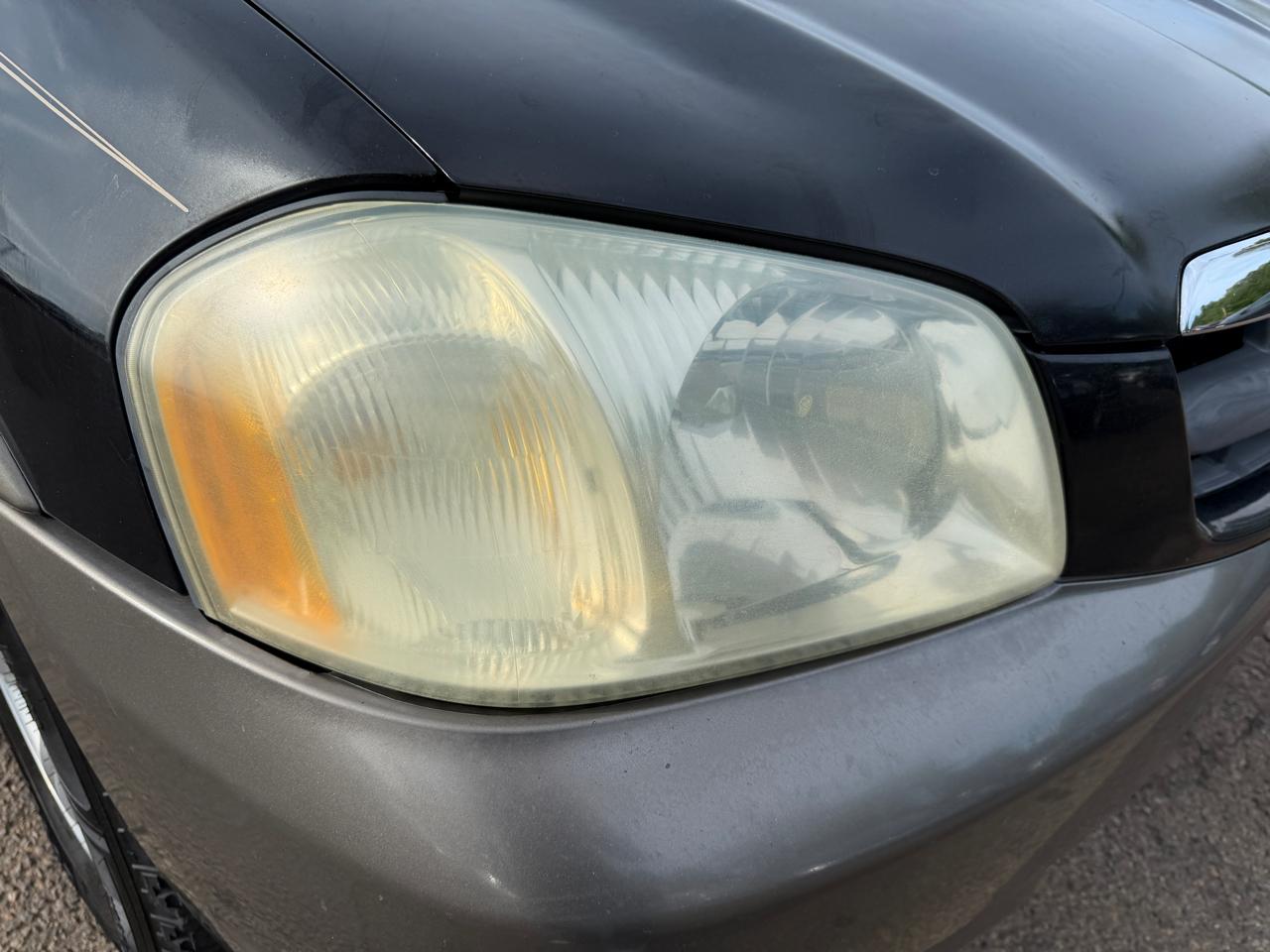 Mazda Tribute  2003