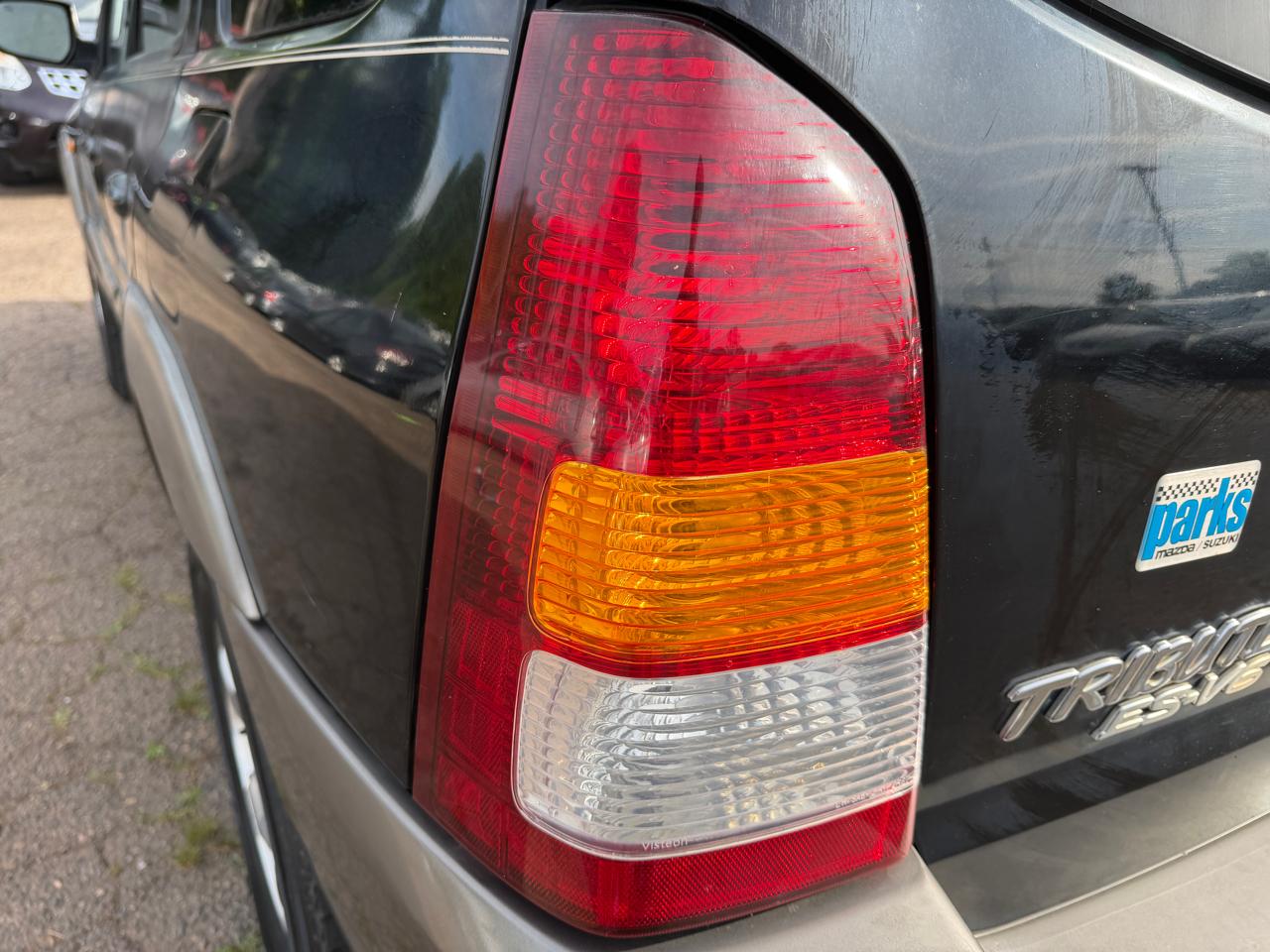Mazda Tribute  2003