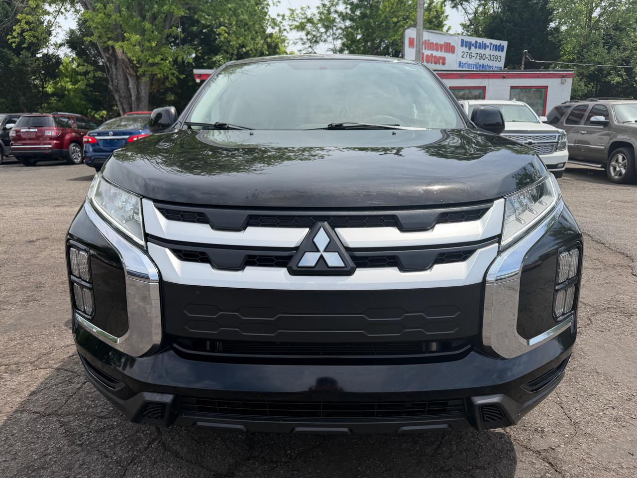 Mitsubishi Outlander Sport  2020