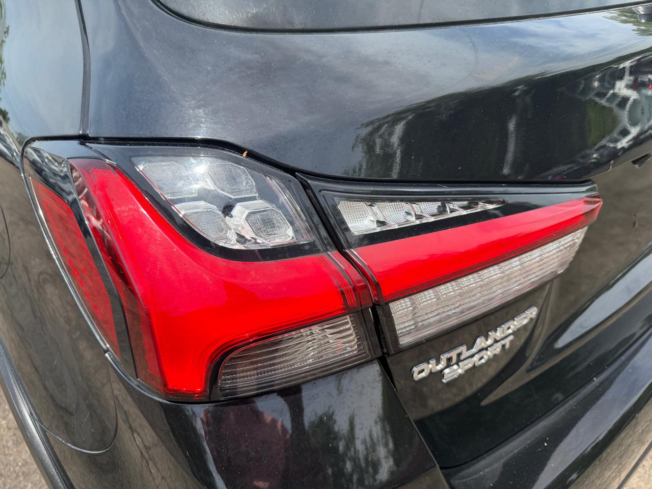 Mitsubishi Outlander Sport  2020