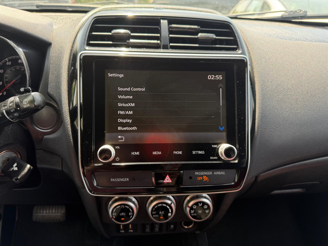 Mitsubishi Outlander Sport  2020