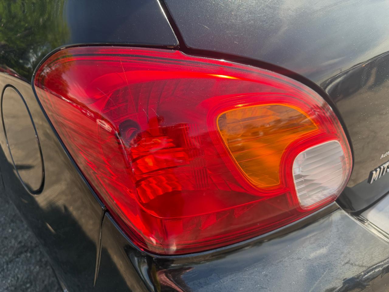 Mitsubishi Mirage ES 2015